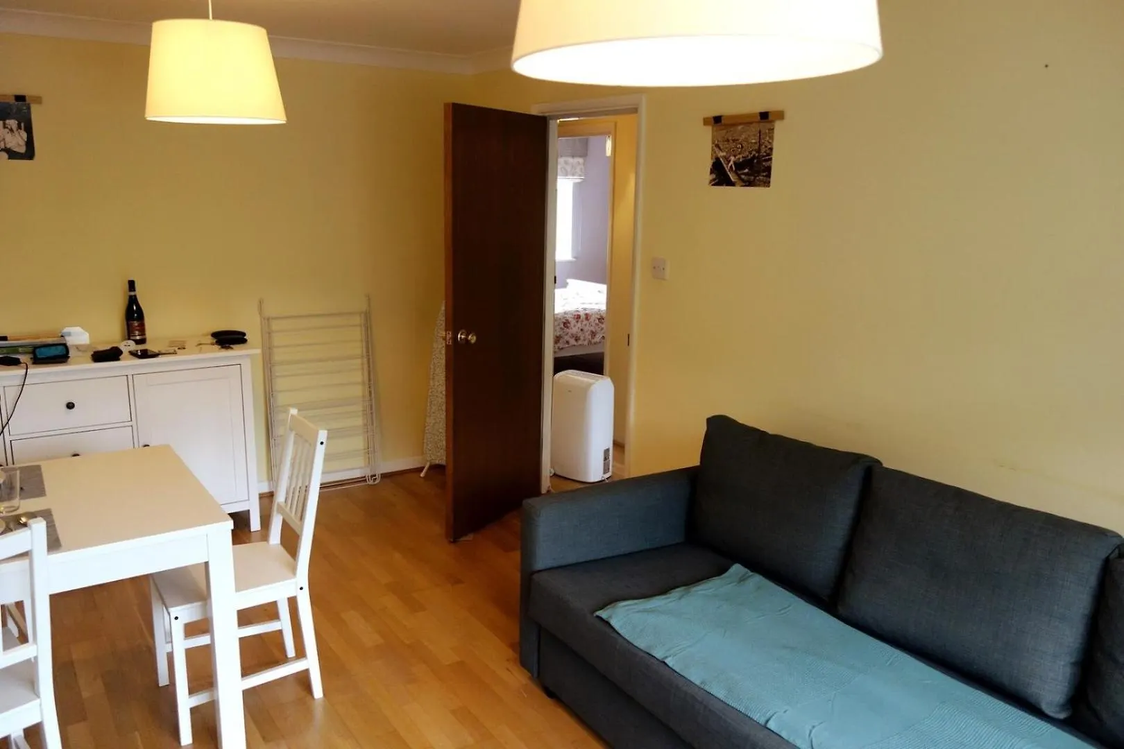 New Cosy 2 Bedroom Flat - Englefield Green United Kingdom