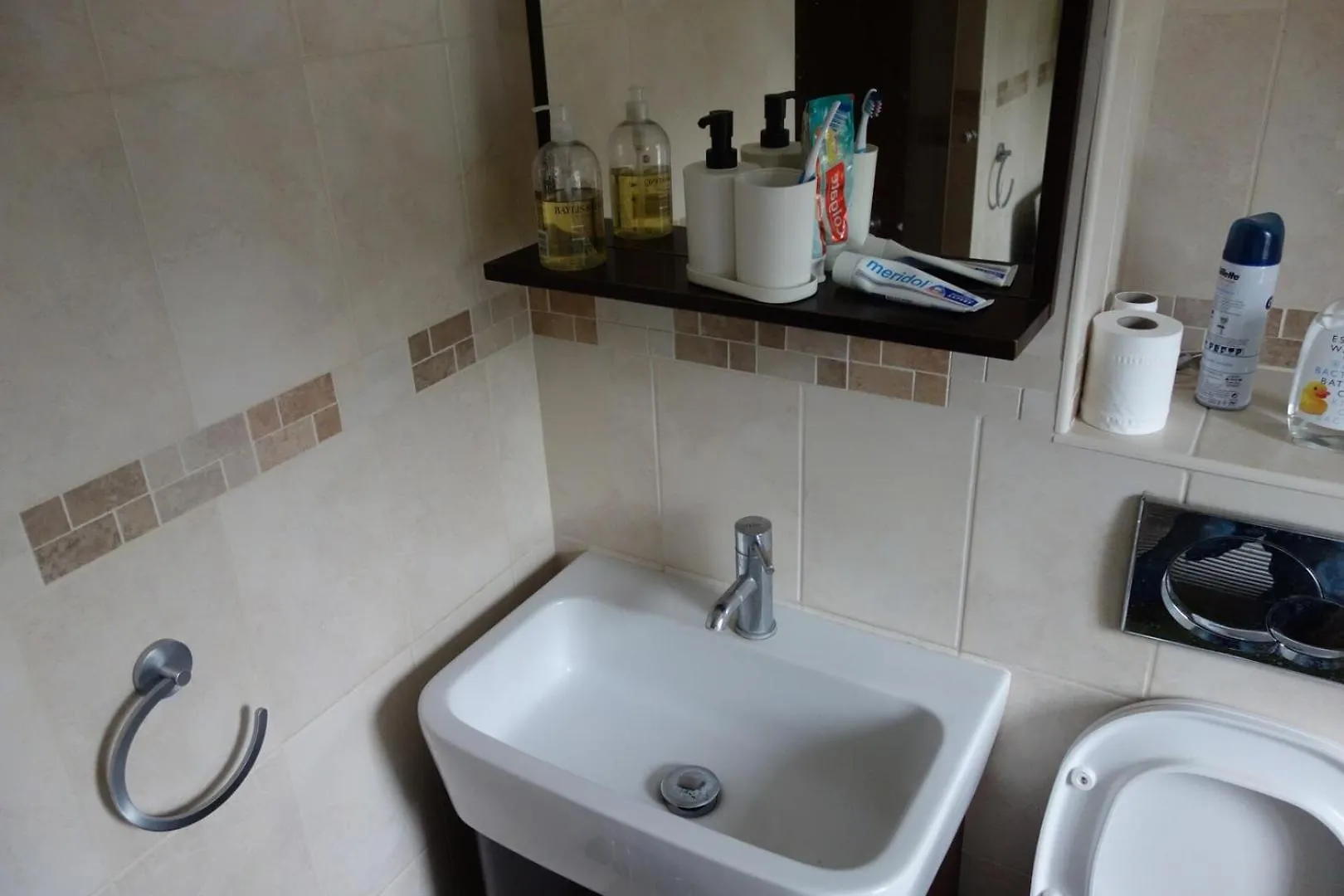 Holiday home New Cosy 2 Bedroom Flat - Englefield Green United Kingdom