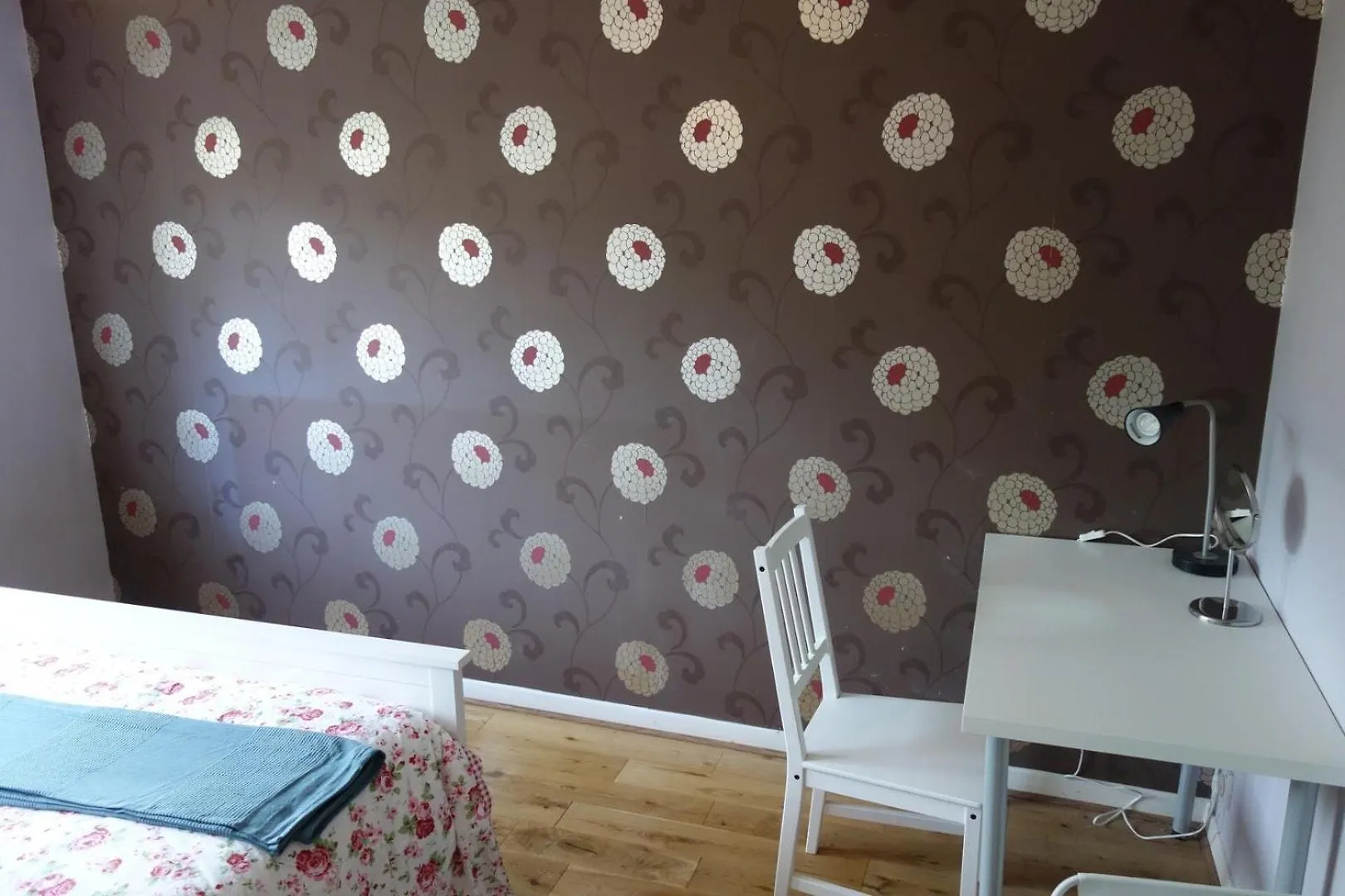 Holiday home New Cosy 2 Bedroom Flat - Englefield Green United Kingdom