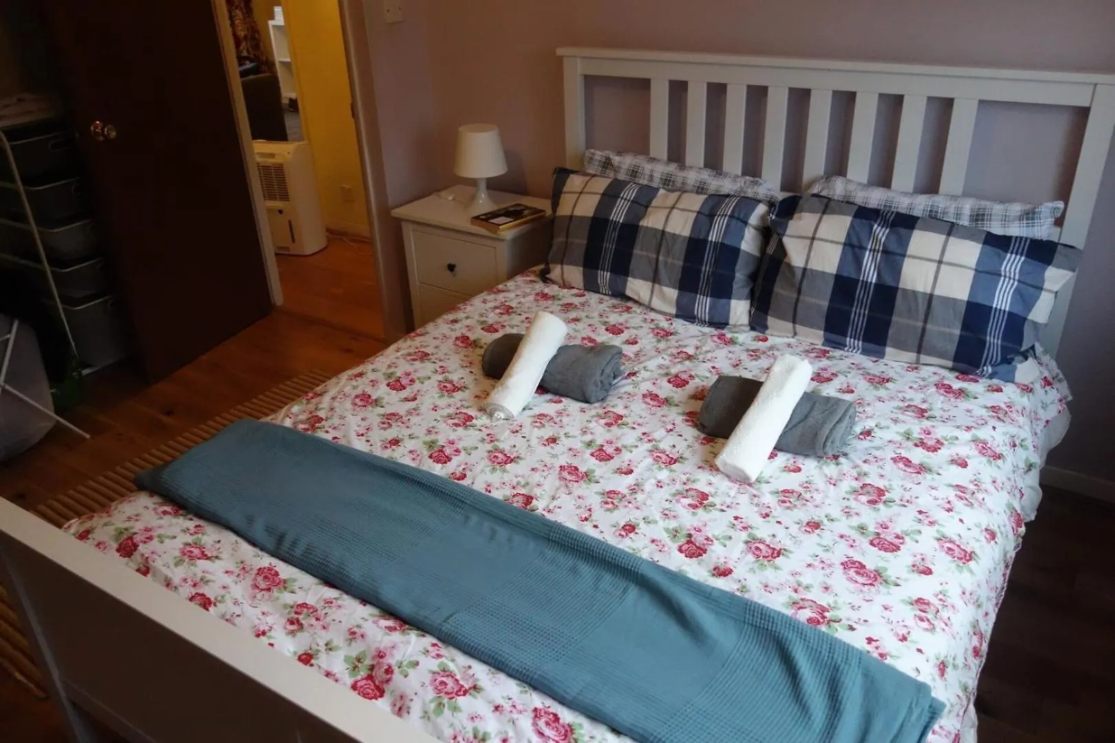 Holiday home New Cosy 2 Bedroom Flat - Englefield Green